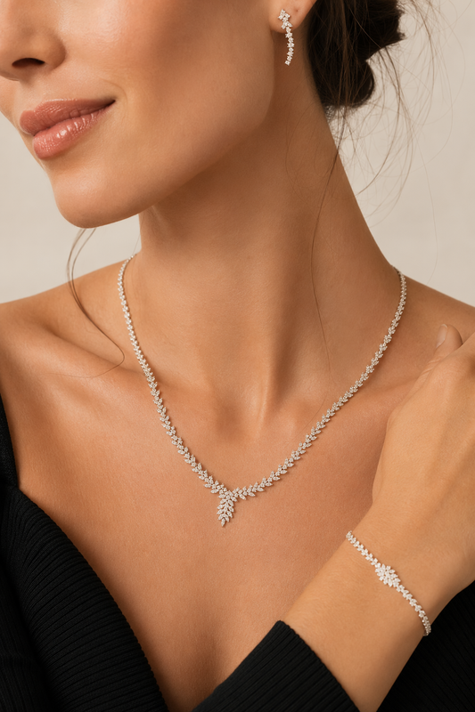 Beyaz Yaprak Işıltısı Set